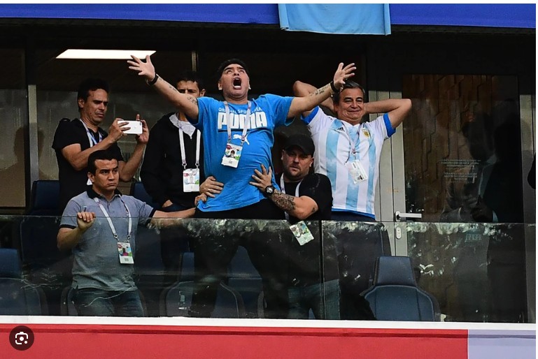 su-kien-lich-su-maradona-mat-nam-nao-x